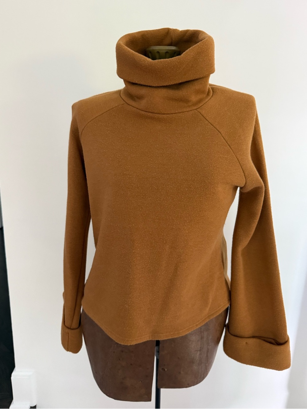 Anthropologie Ribbed Turtleneck Sweater in Camel Brown